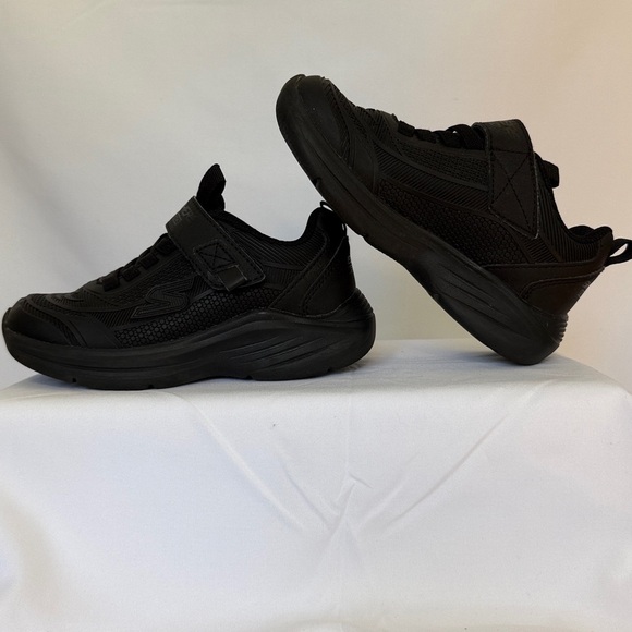 Skechers Tuff Tech Boys Sneakers – Size 11 - Picture 2 of 7